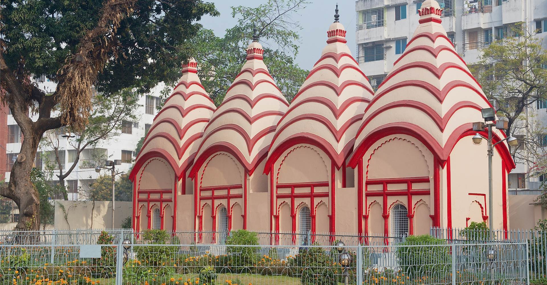 beautiful-Dhaka-travelwideuk, About-Travel-Wide-Uk