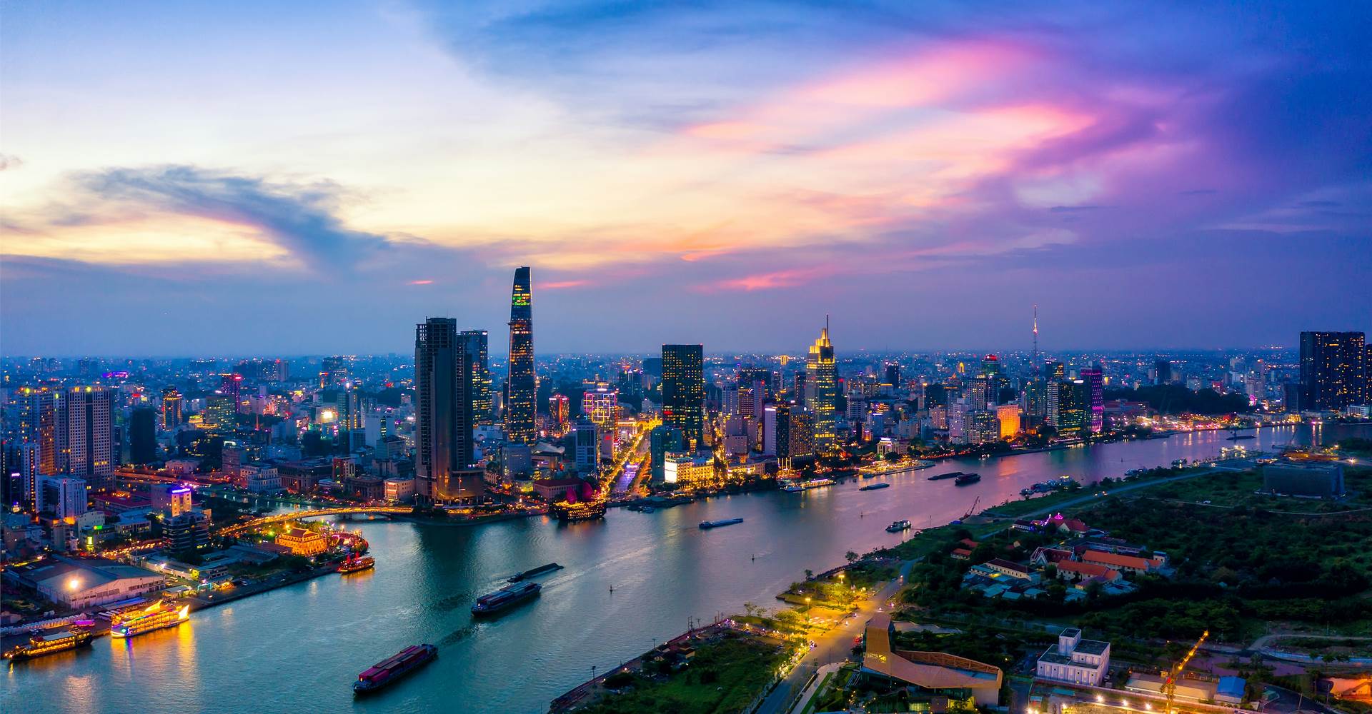 beautiful-Saigon-travelwideuk, About-Travel-Wide-Uk