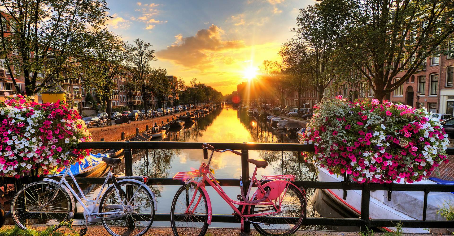 beautiful-Amsterdam-travelwideuk, About-Travel-Wide-Uk