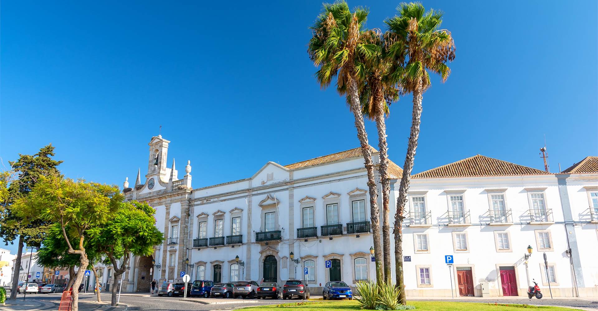 beautiful-Faro-travelwideuk, About-Travel-Wide-Uk